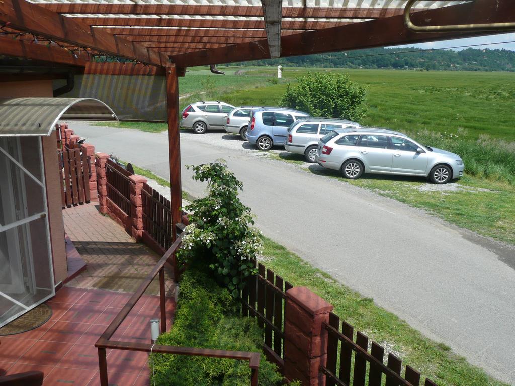 Penzion U Tulaka Dobřichovice Exterior foto
